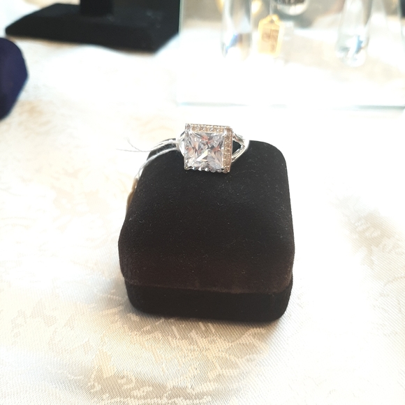 Ladies jewelry - Picture 7 of 8